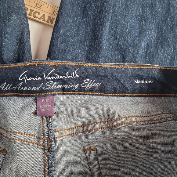 NWT Gloria Vanderbilt Cleo Belted Skimmer Capri Women's Size 16W - Picture 9 of 13